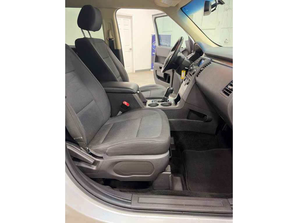 Used 2018 Ford Flex SE FWD image 28