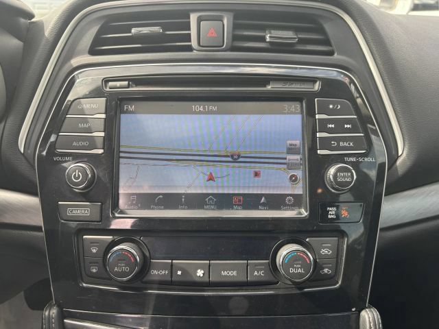 Used 2017 Nissan Maxima 3.5 SL FWD image 18