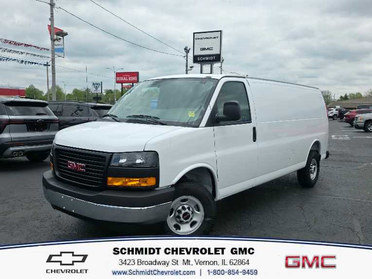 New 2026 GMC Savana 2500 Extended RWD video 1