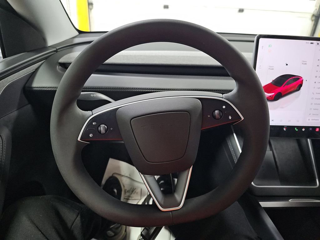 Used 2026 Tesla Model Y Long Range image 7