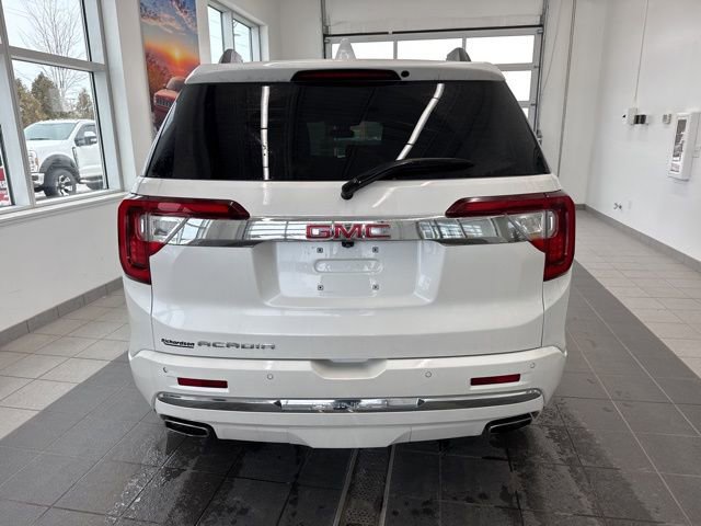 Used 2021 GMC Acadia Denali image 4