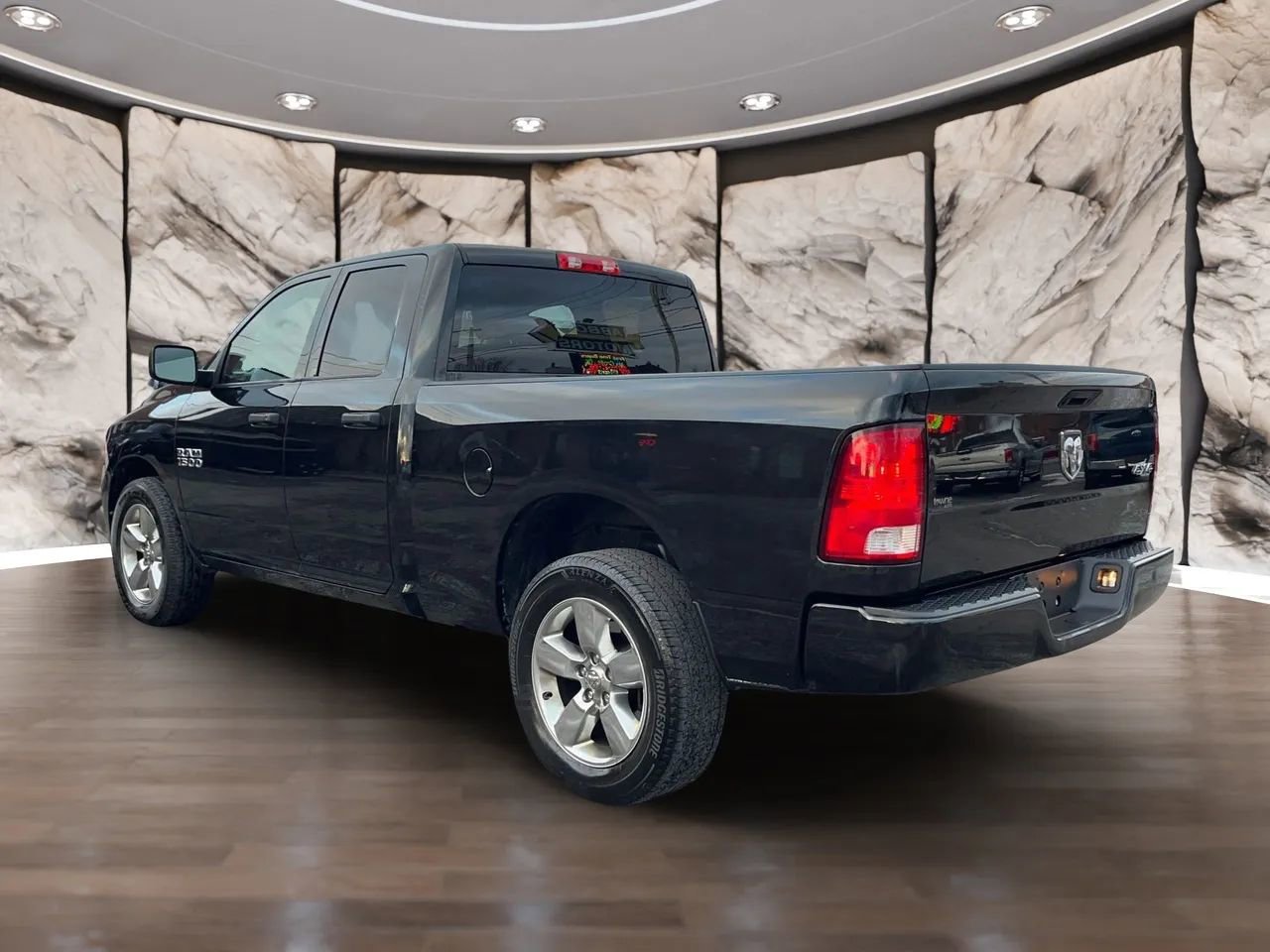 Used 2018 RAM 1500 Express w/ Express Value Package image 8