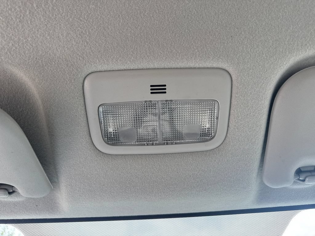 Used 2012 Toyota Corolla LE FWD image 26