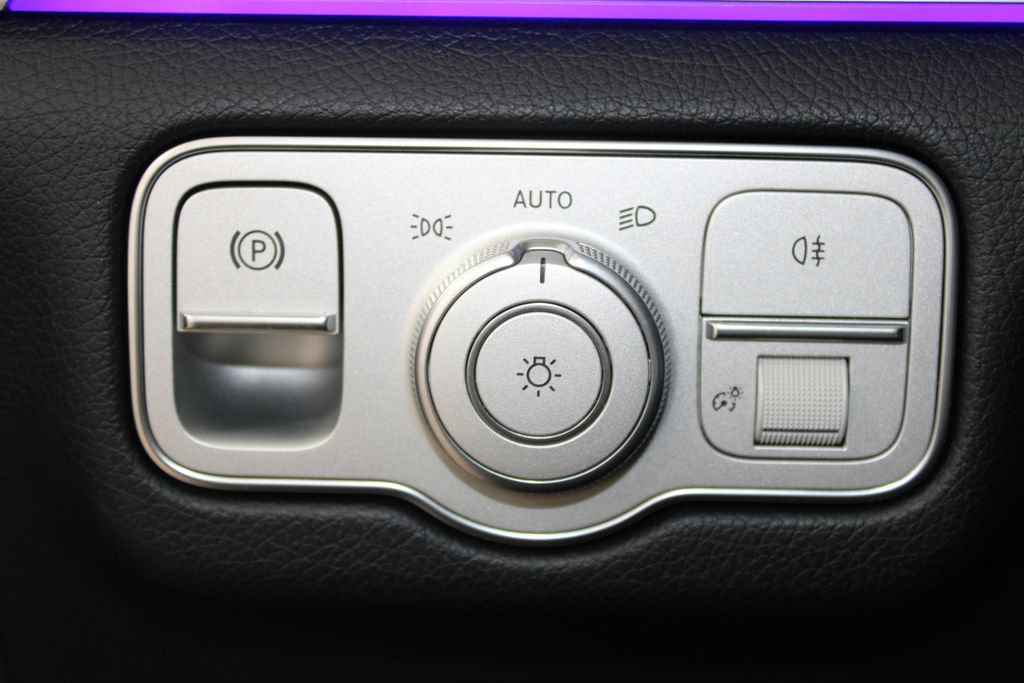Used 2024 Mercedes-Benz GLS 450 4MATIC image 48