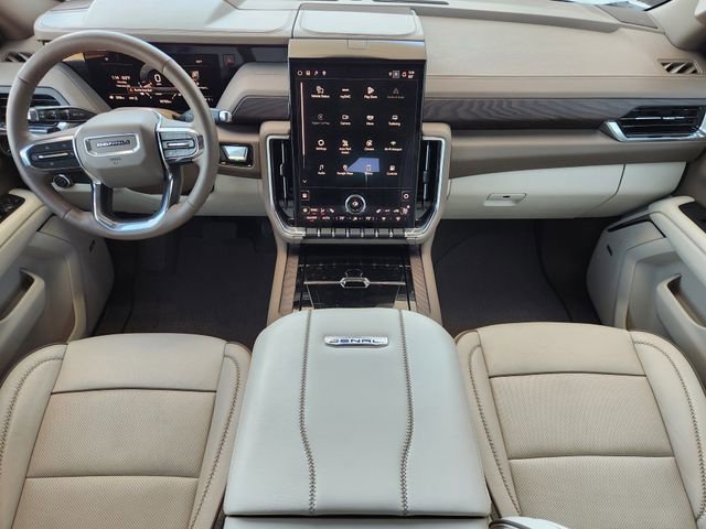 Used 2025 GMC Yukon XL Denali w/ Sun & Power Step Package image 23