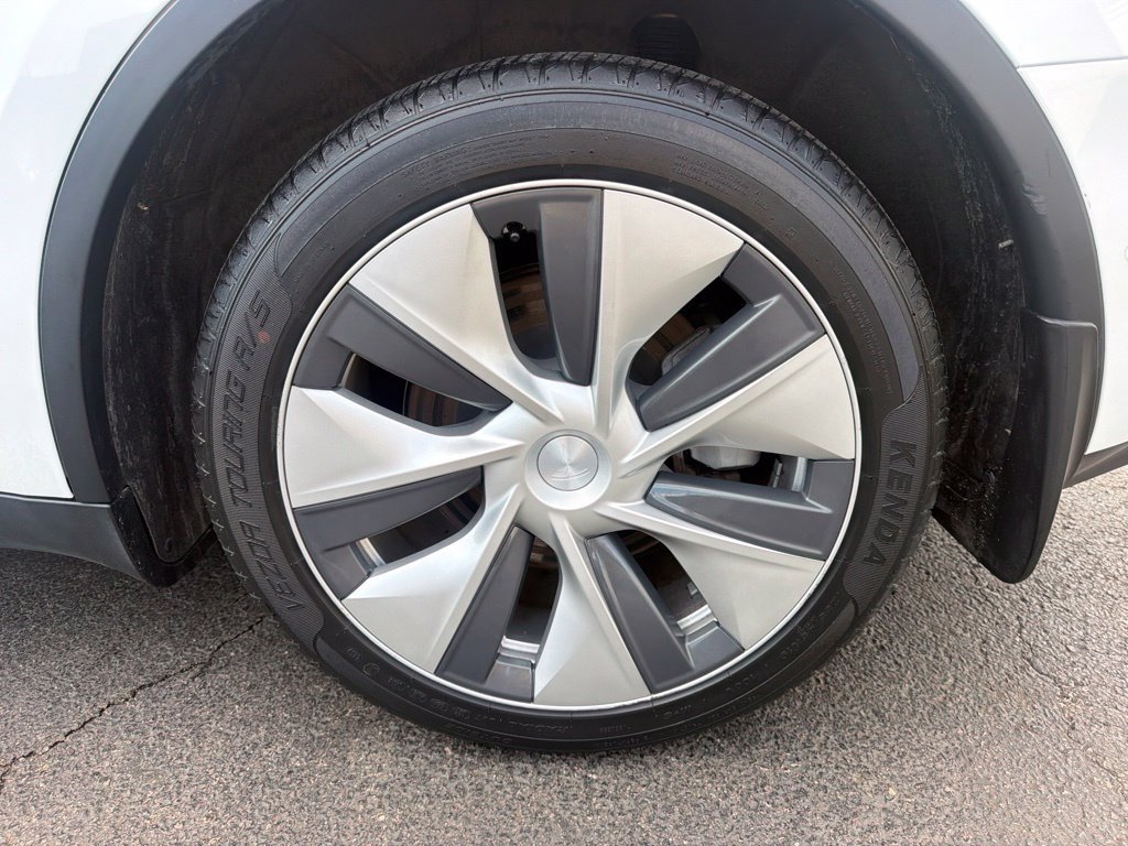 Used 2021 Tesla Model Y Long Range AWD/4WD image 48