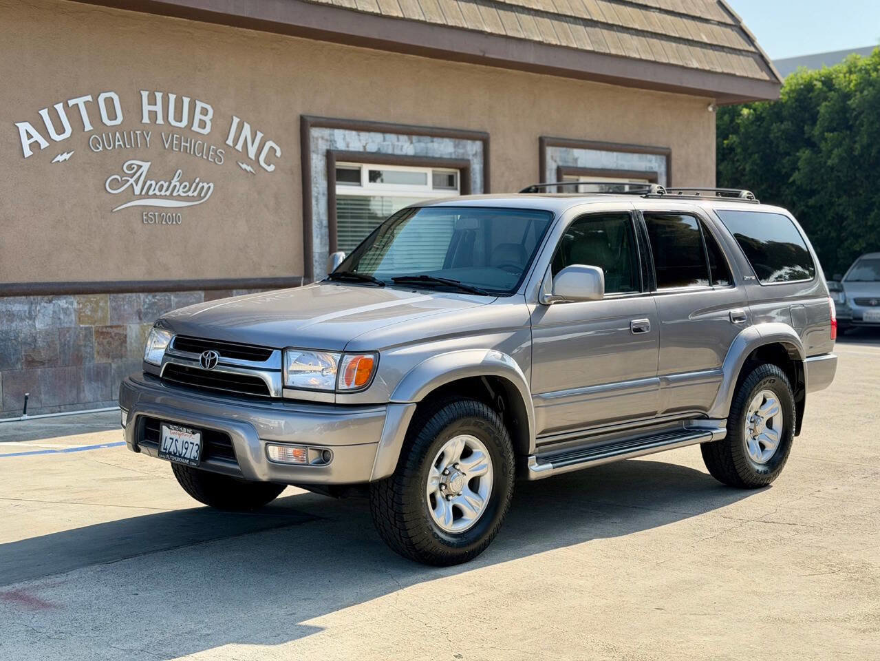 Used 2001 Toyota 4Runner Limited image 1
