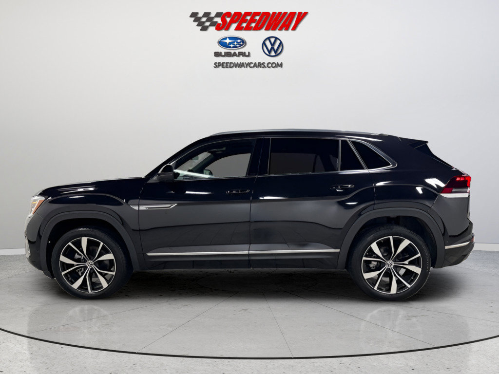 Used 2025 Volkswagen Atlas Cross Sport SEL Premium R-Line image 4