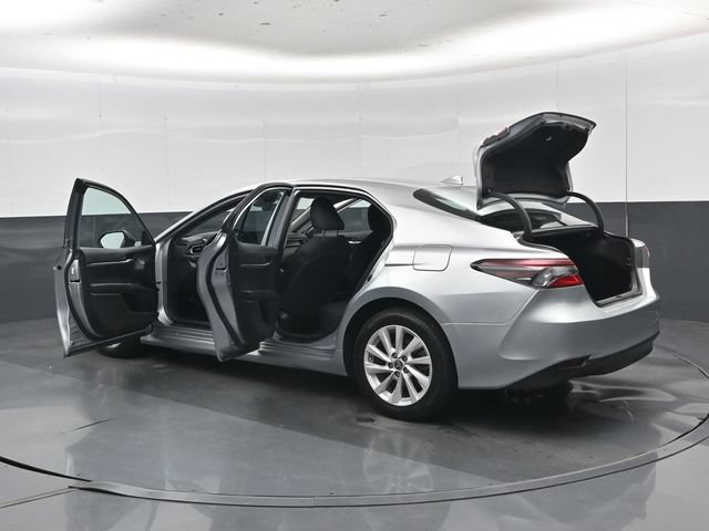 Used 2022 Toyota Camry LE FWD image 54
