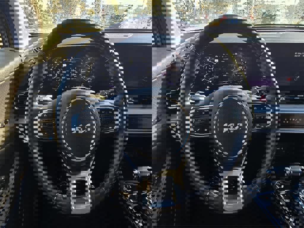 Used 2023 Kia Sportage SX image 21