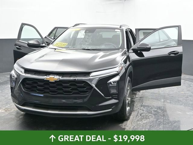 Used 2025 Chevrolet Trax LT image 53