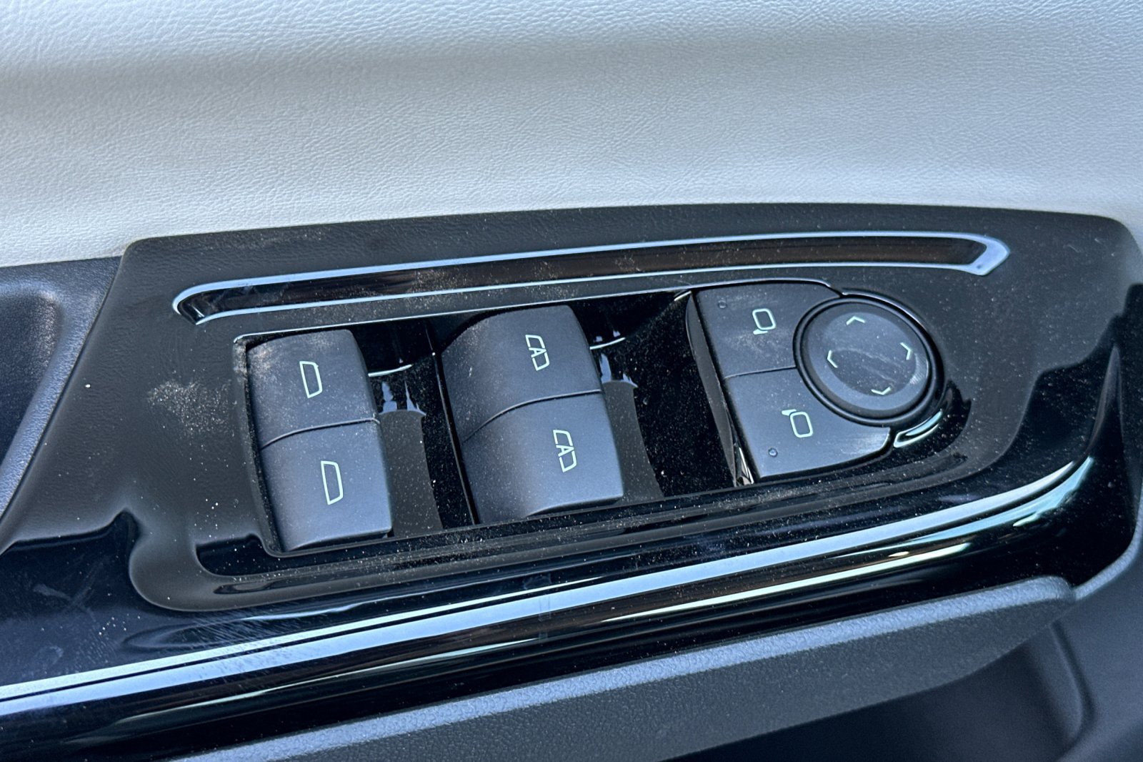 New 2025 Honda Prologue Touring image 11