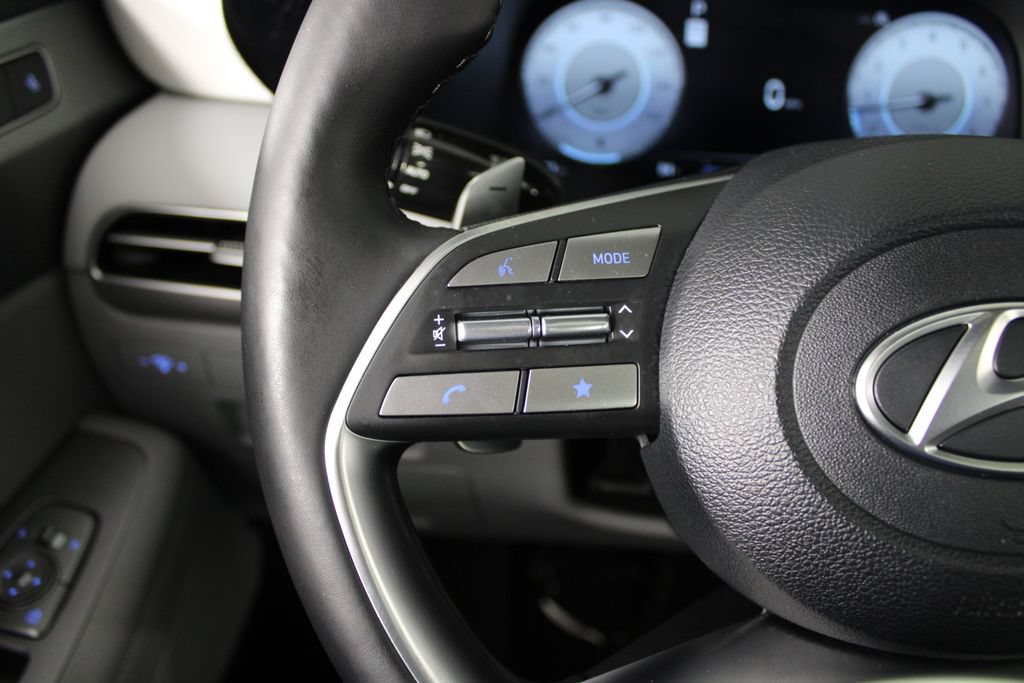 Certified 2025 Hyundai Palisade SEL FWD image 28