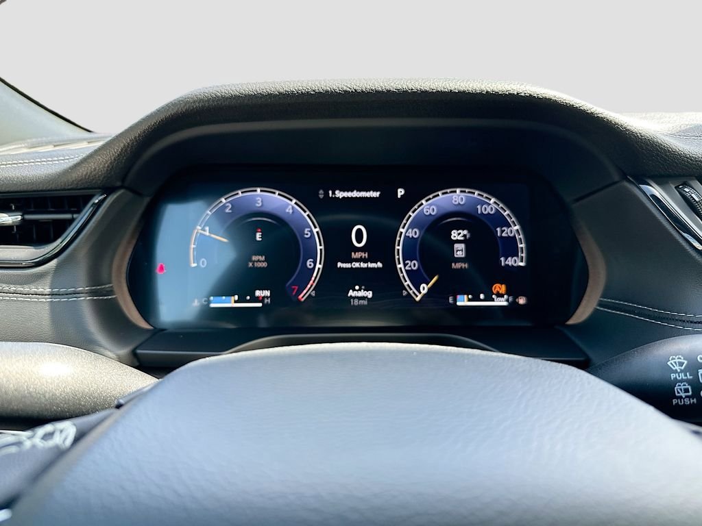 New 2026 Jeep Grand Cherokee Altitude image 12