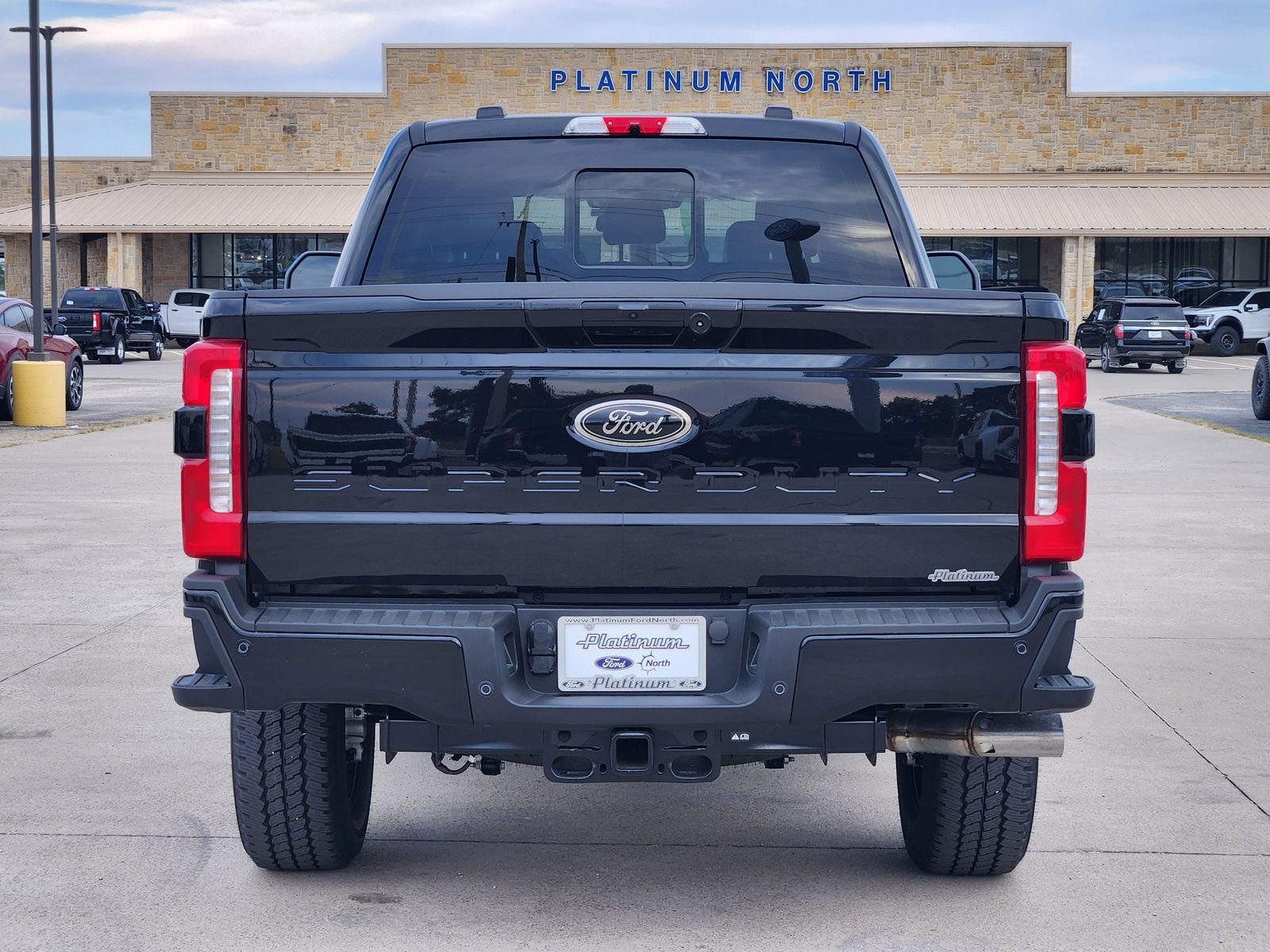 New 2026 Ford F250 Lariat w/ Black Appearance Package image 8