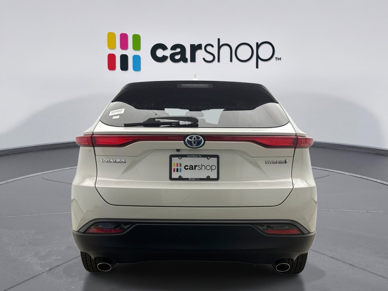 Used 2021 Toyota Venza LE w/ Carpet Mat Package (TMS) image 4