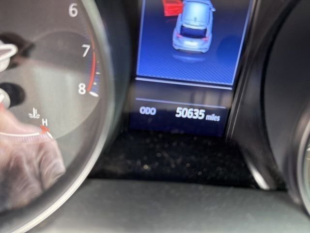 Used 2021 Toyota C-HR LE image 9