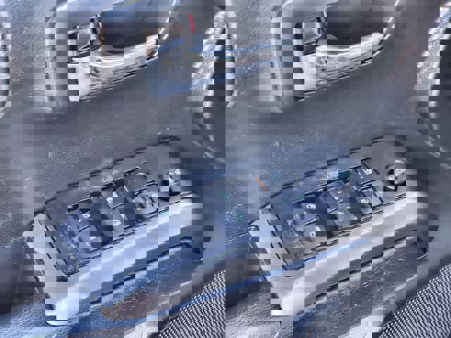 Used 2019 Toyota Tacoma TRD Sport w/ Technology Package image 30