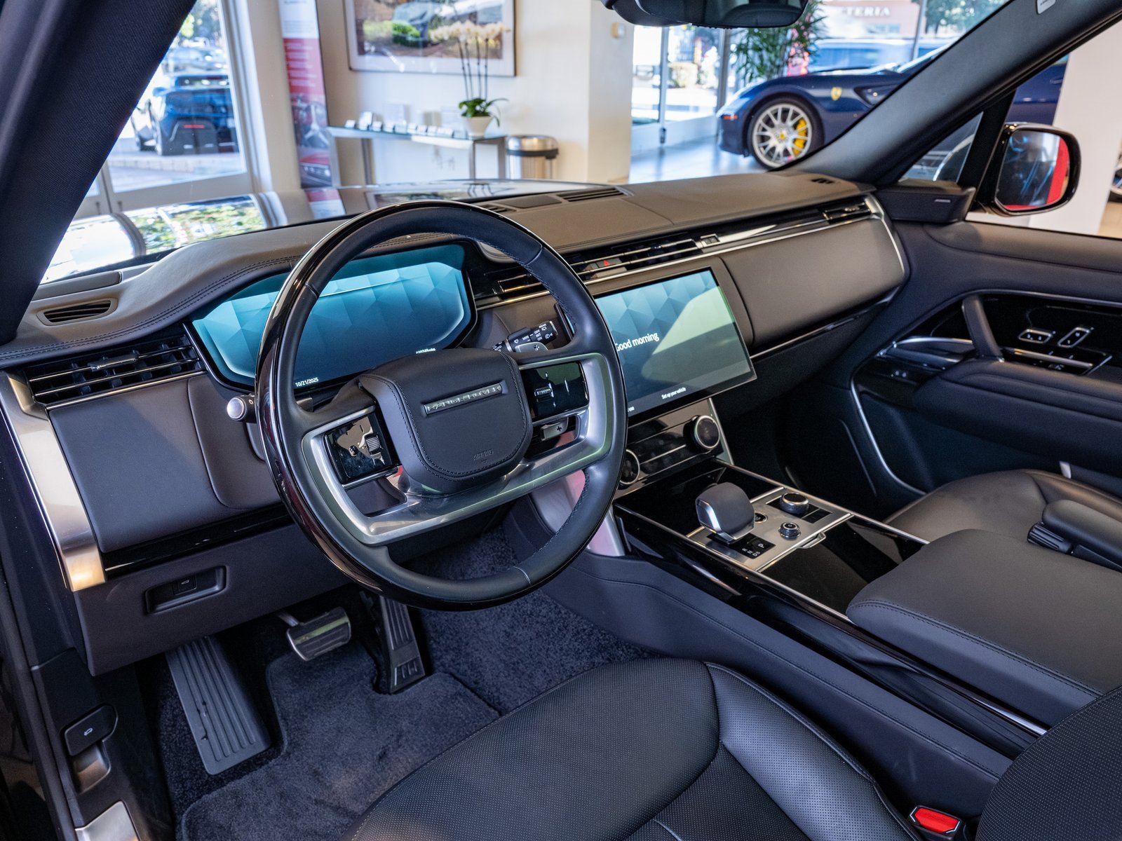 Used 2023 Land Rover Range Rover SE image 9