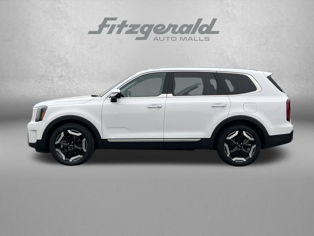 Used 2025 Kia Telluride S image 4