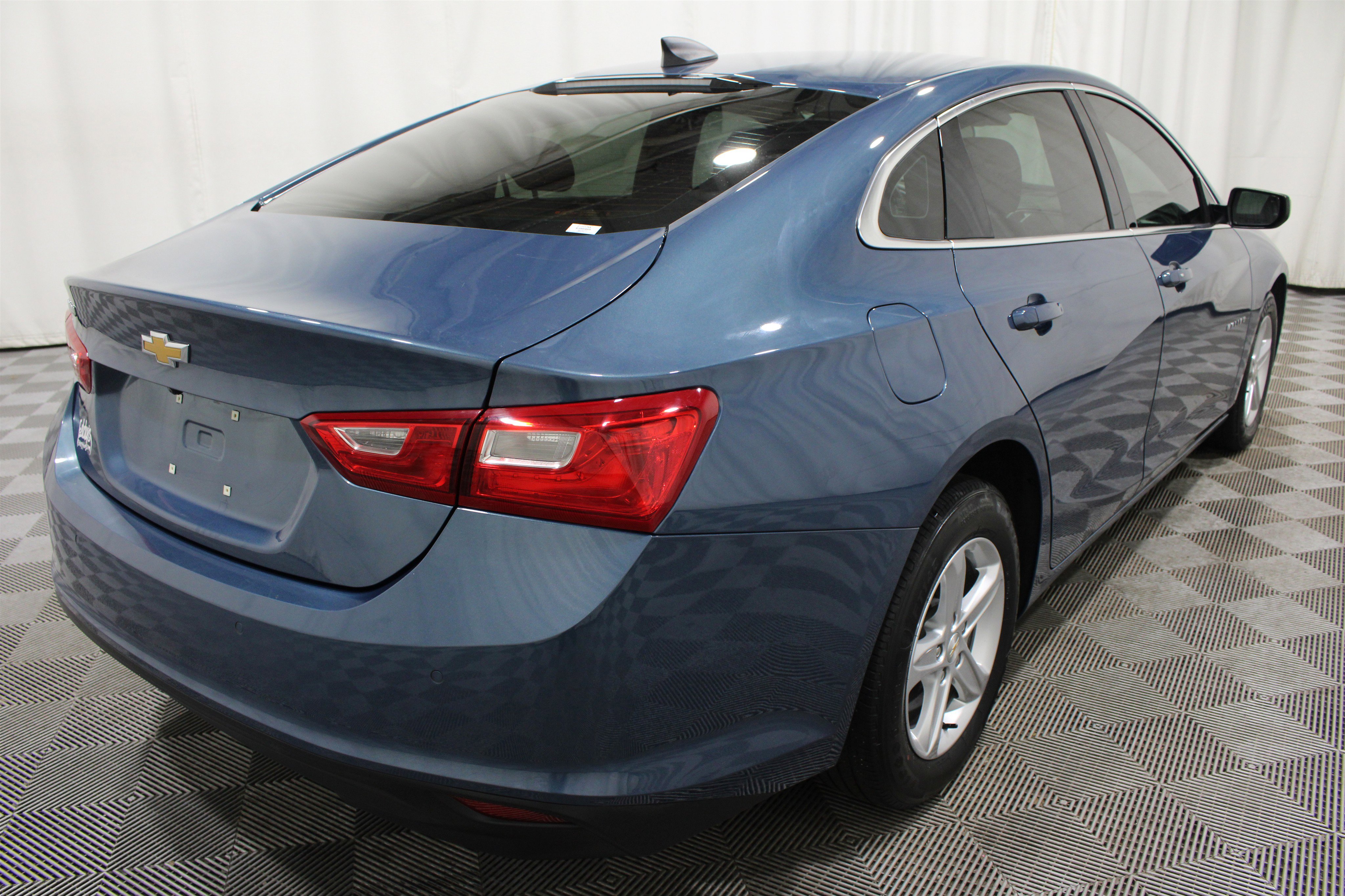 Used 2025 Chevrolet Malibu LS image 30