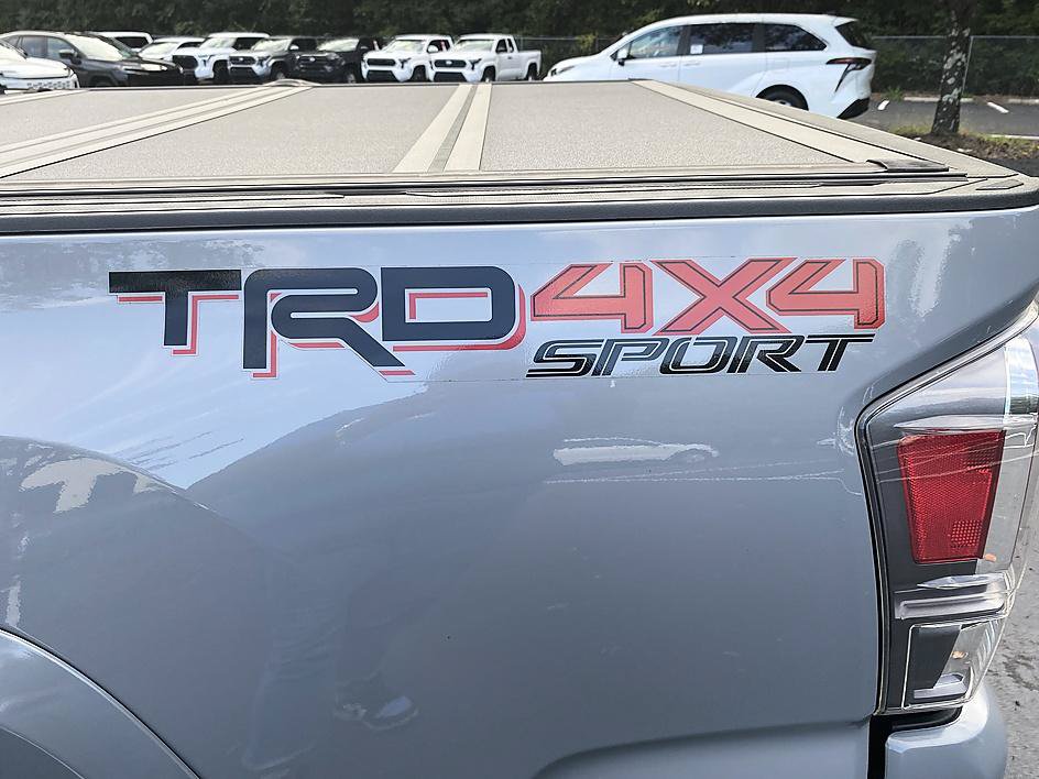 Used 2021 Toyota Tacoma TRD Sport w/ TRD Premium Sport Package AWD/4WD image 36