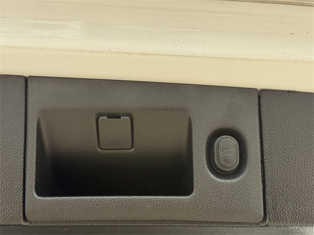 Used 2020 Chevrolet Suburban LT image 35