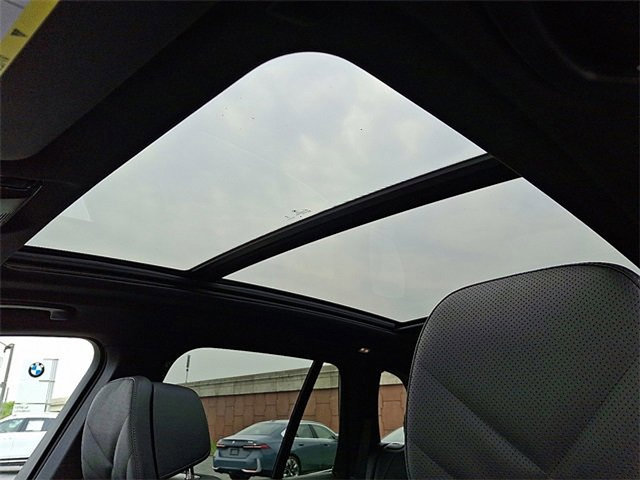 Certified 2026 BMW X5 xDrive50e w/ Climate Comfort Package image 10