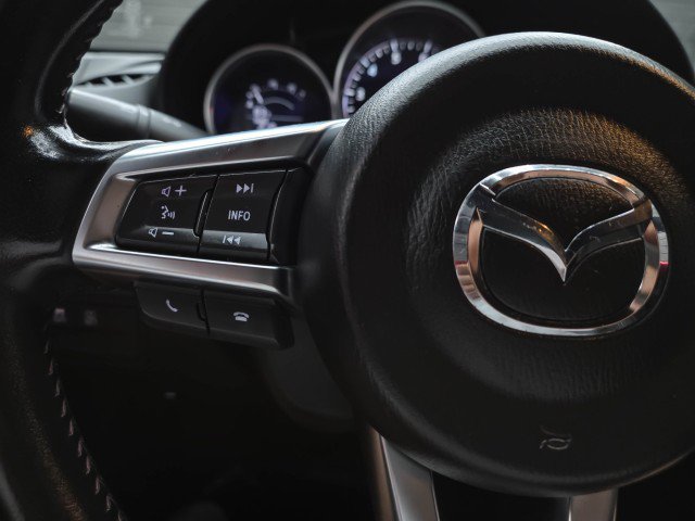 Used 2016 MAZDA MX-5 Miata Club RWD image 17