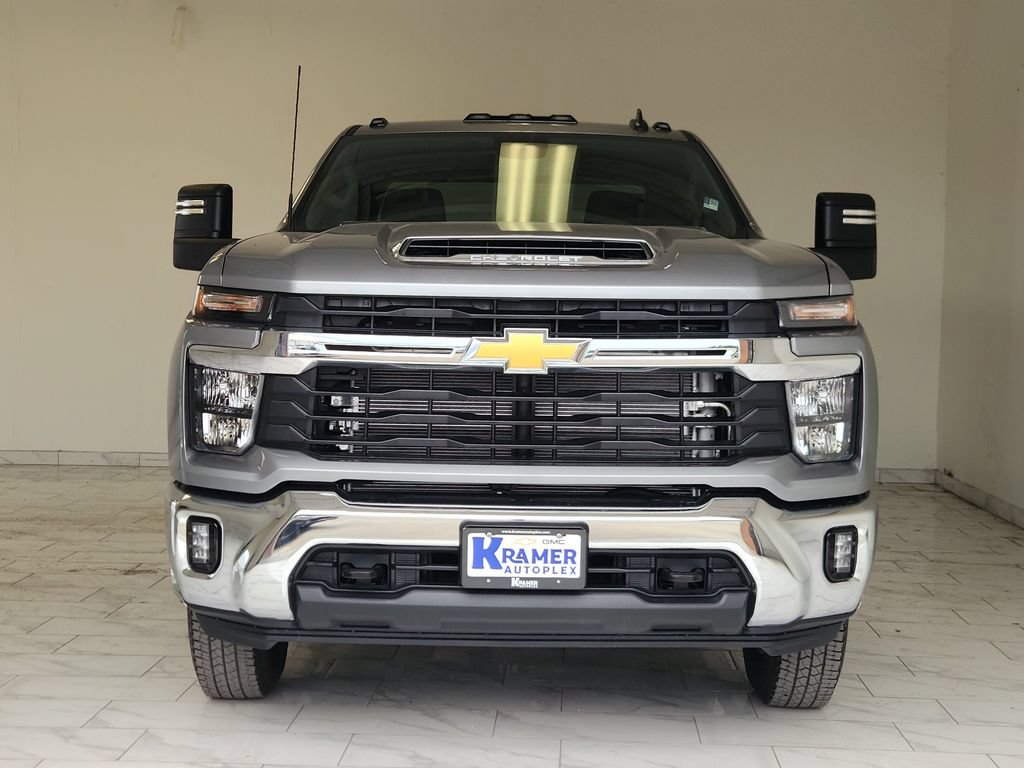 New 2026 Chevrolet Silverado 3500 LT AWD/4WD image 2