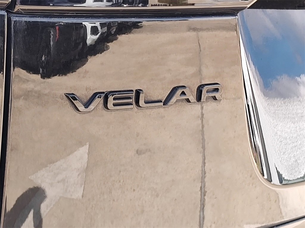 Used 2025 Land Rover Range Rover Velar Dynamic SE image 7