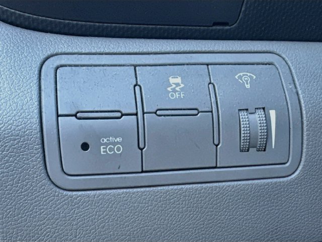 Used 2015 Hyundai Accent GLS w/ Option Group 02 FWD image 6
