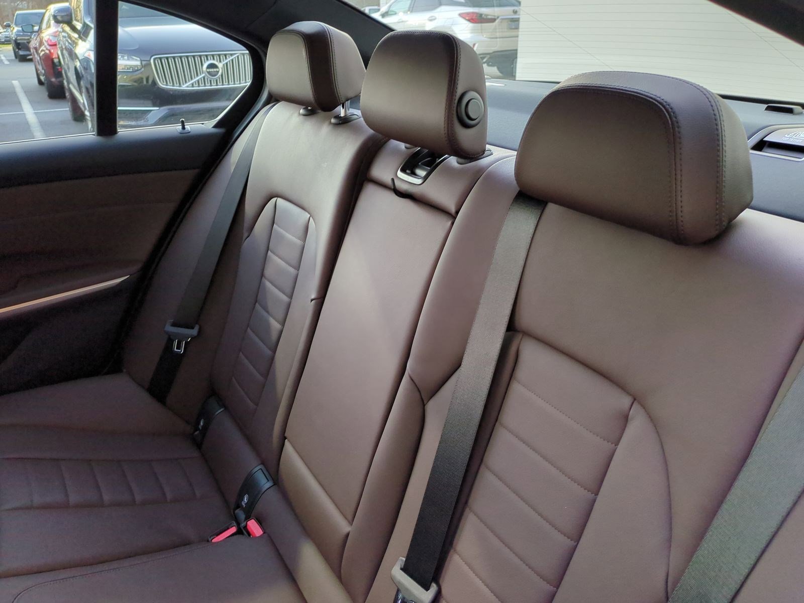 Certified 2025 BMW 330i Sedan w/ Premium Package image 30