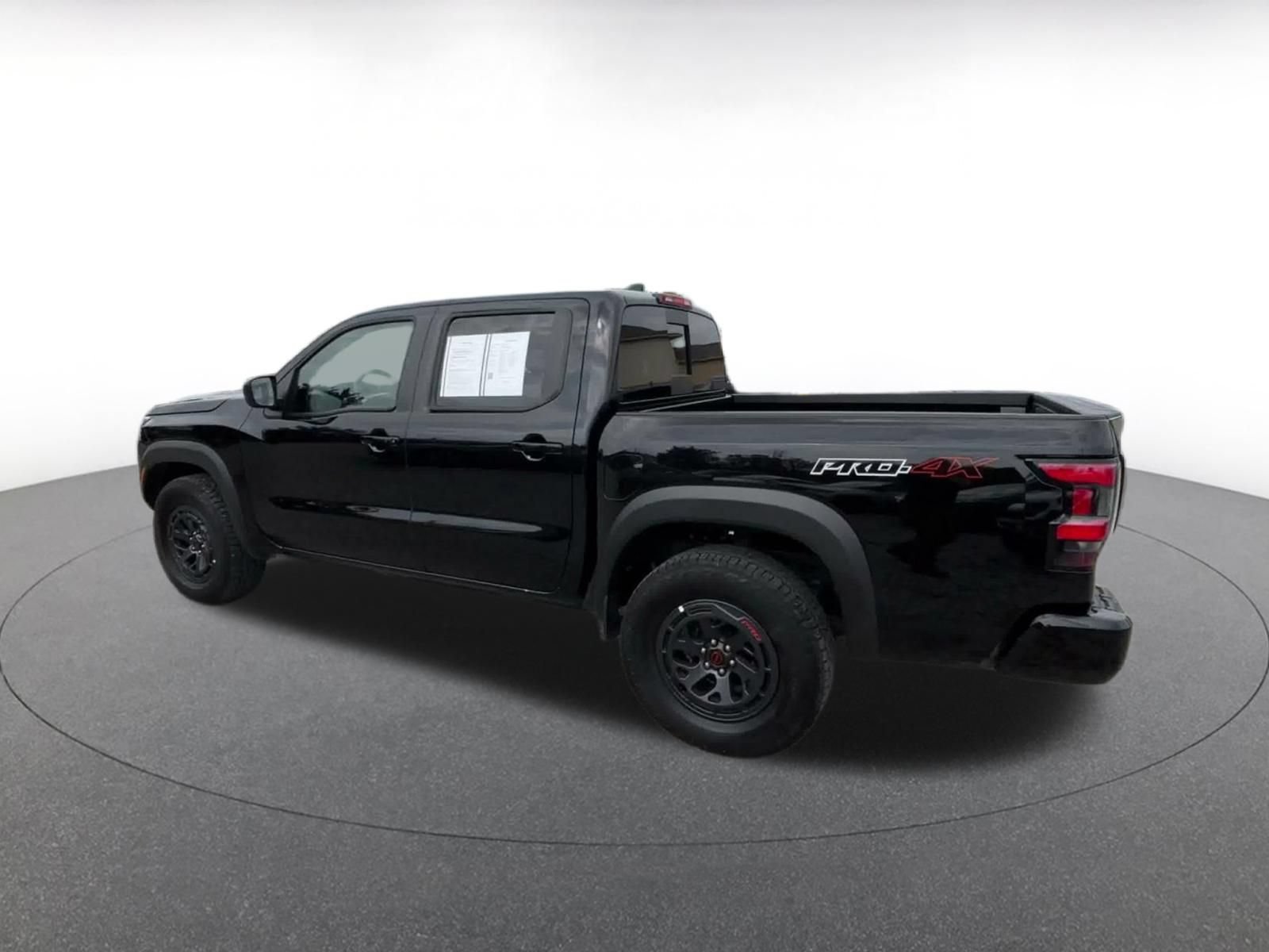 Used 2026 Nissan Frontier PRO-4X AWD/4WD image 9