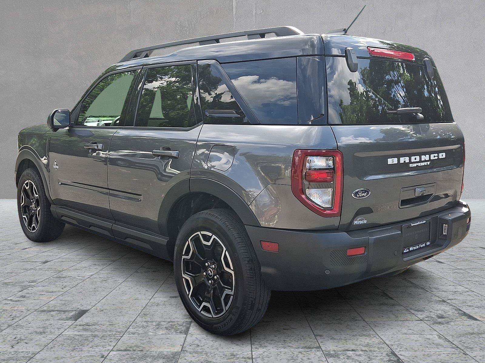 Used 2025 Ford Bronco Sport Outer Banks w/ Outer Banks Tech Package+ AWD/4WD image 4