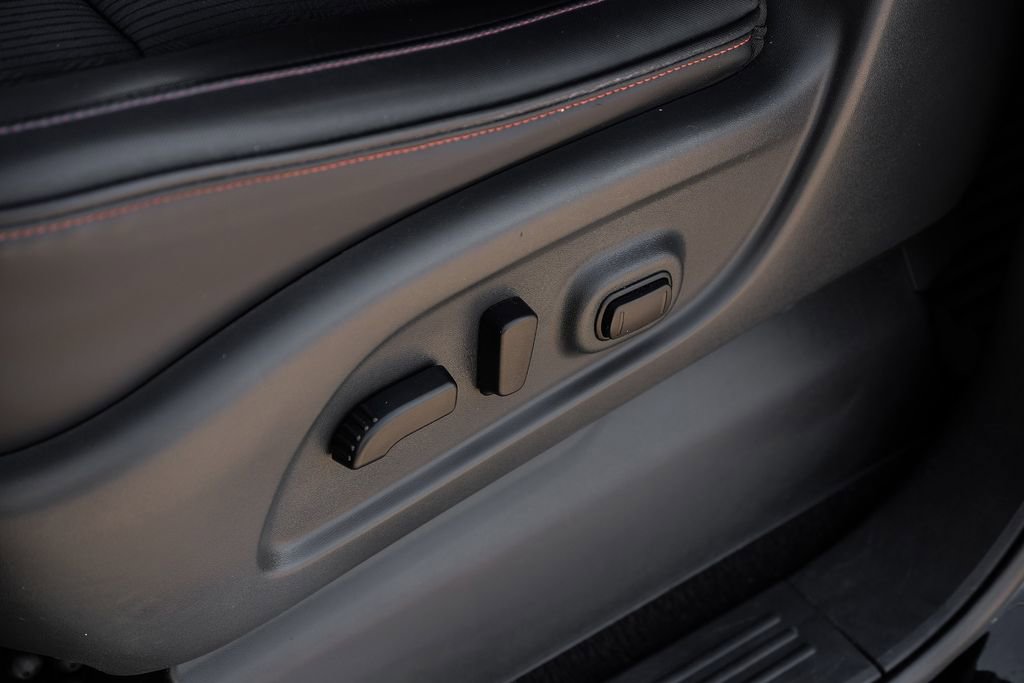 Used 2023 Nissan Titan PRO-4X w/ Off Road Protection Package image 32
