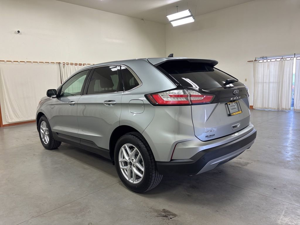 Used 2024 Ford Edge SEL w/ Convenience Package image 6