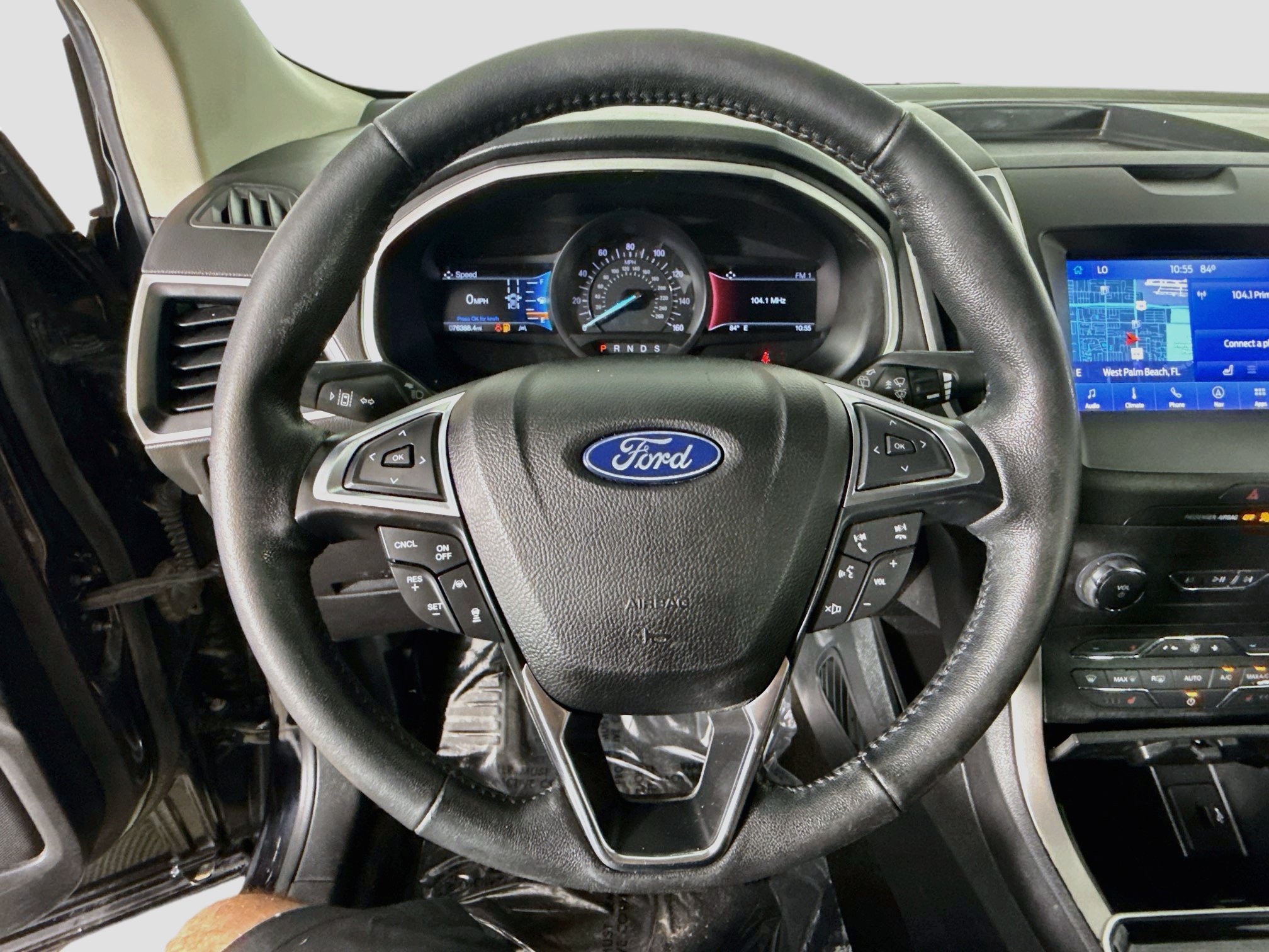 Used 2020 Ford Edge SEL w/ Convenience Package FWD image 13