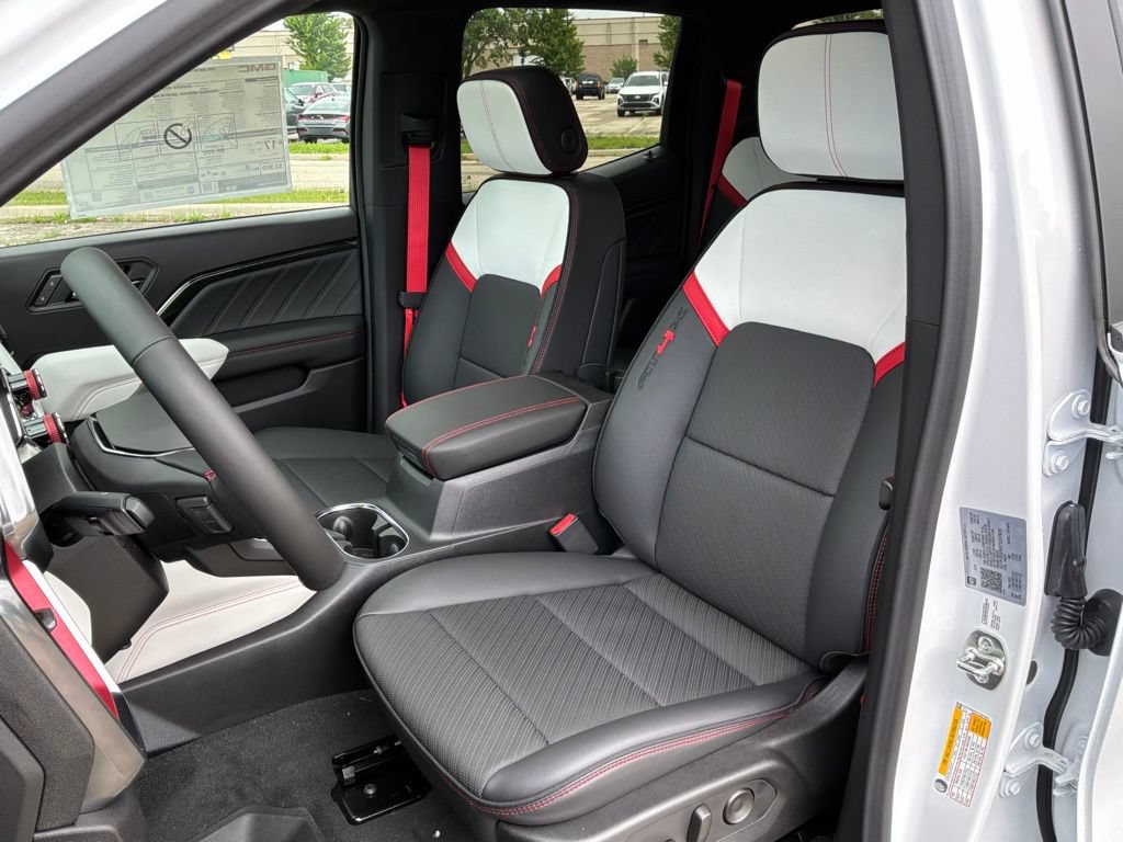 New 2026 GMC Canyon AT4X AWD/4WD image 13