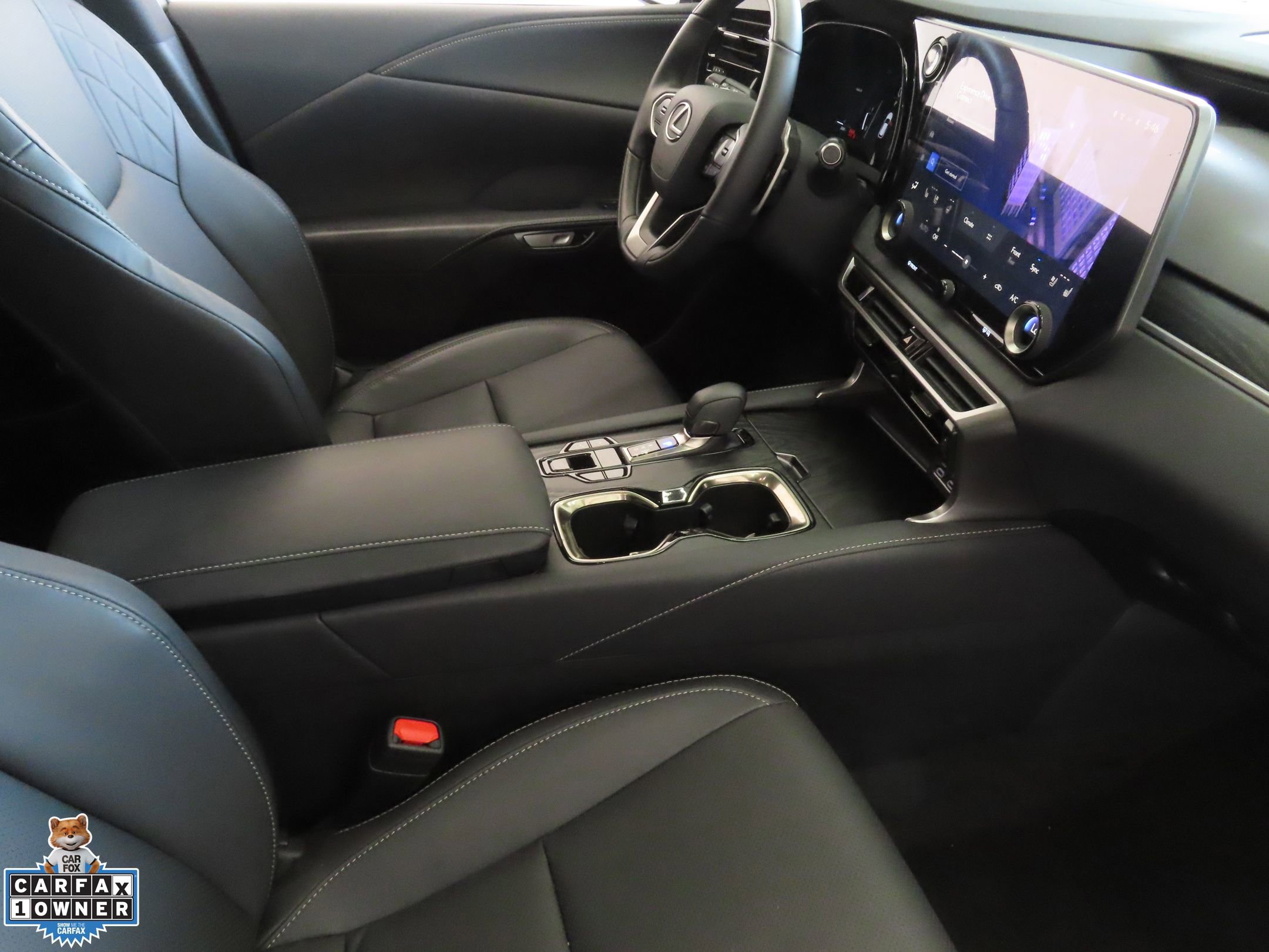 Used 2025 Lexus RX 350 Premium w/ Accessory Package AWD/4WD image 25