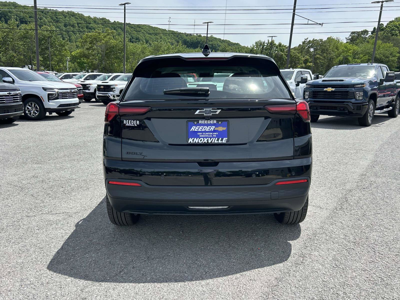 New 2027 Chevrolet Bolt LT w/ Comfort Package FWD image 4