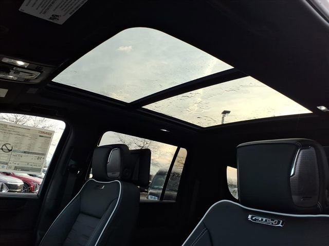 New 2026 GMC Yukon XL AT4 Ultimate AWD/4WD image 15