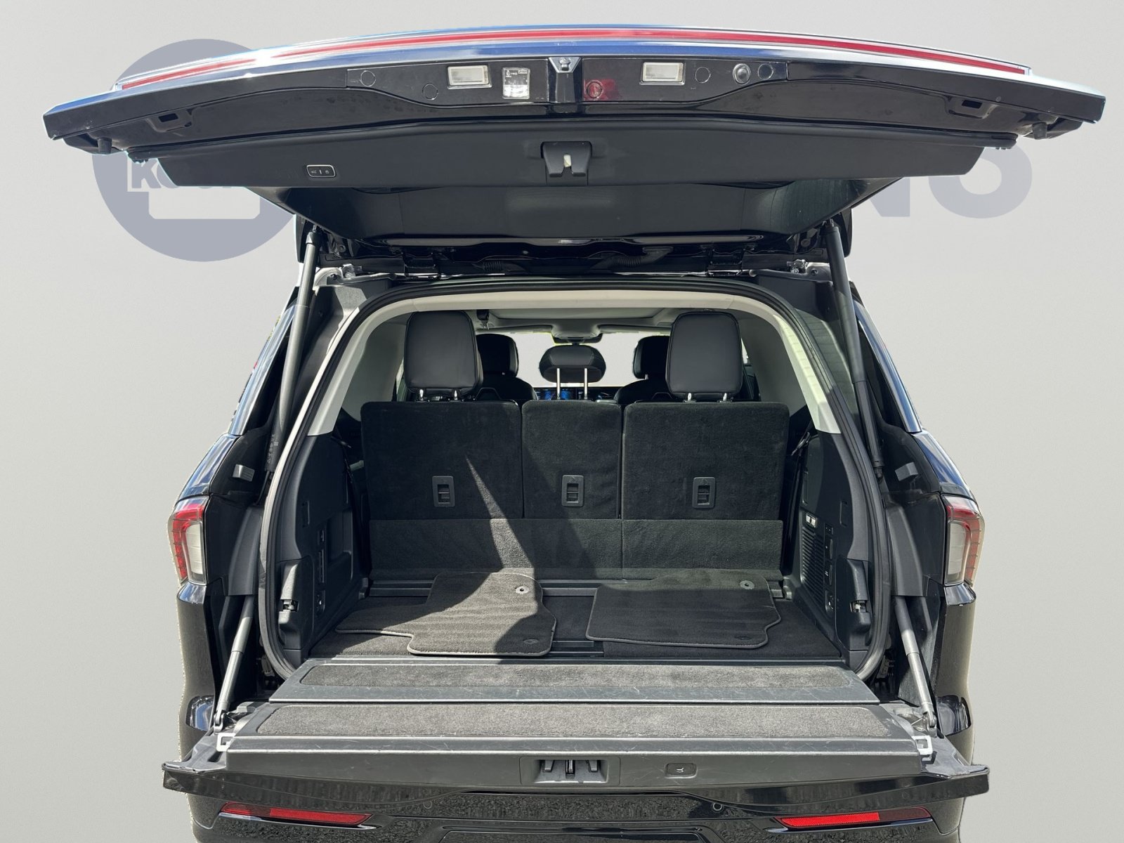 Used 2025 Lincoln Navigator Reserve AWD/4WD image 28