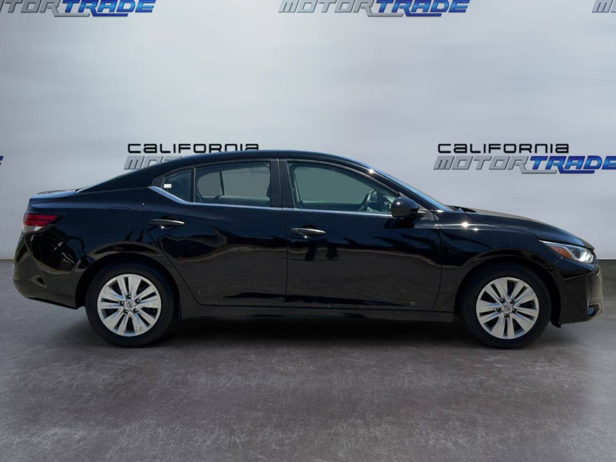 Used 2025 Nissan Sentra S FWD image 4