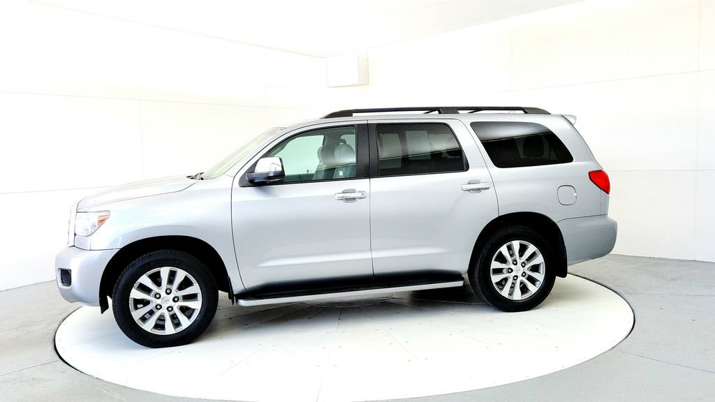 Used 2017 Toyota Sequoia Limited w/ Safety & Convenience Package AWD/4WD image 3