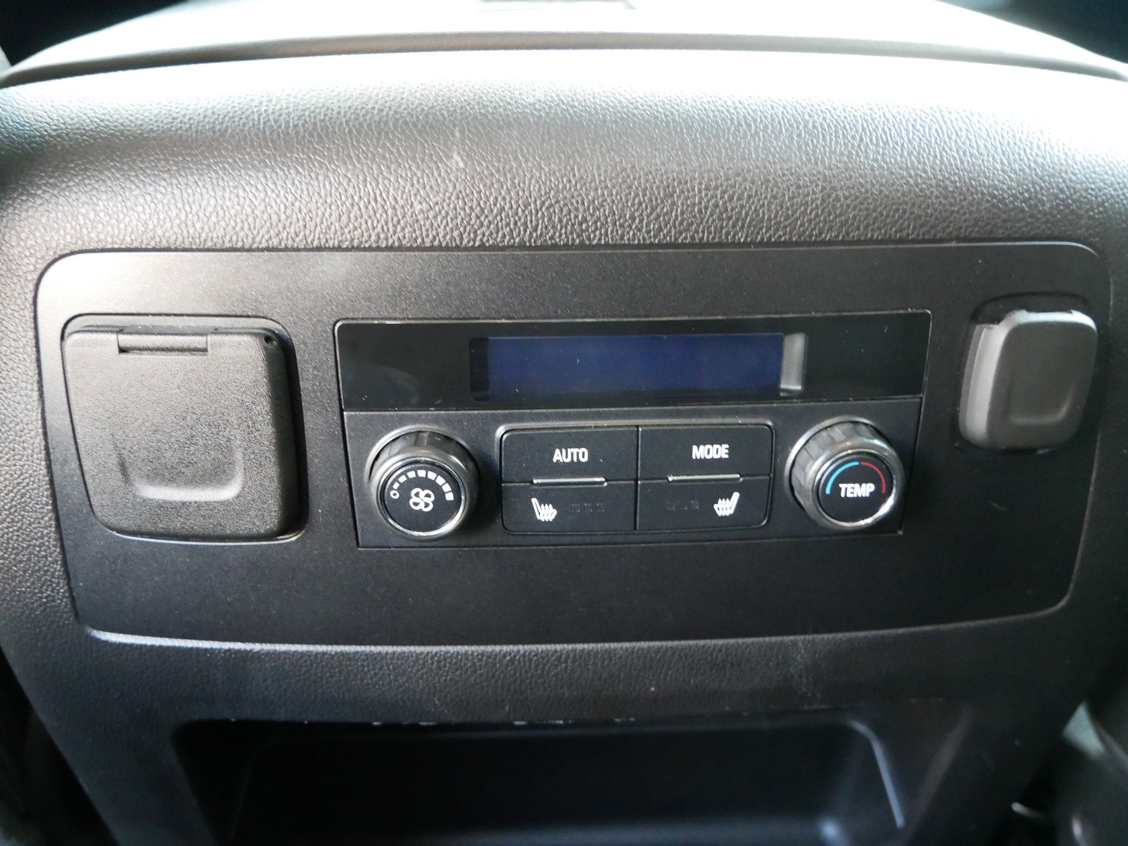 Used 2020 GMC Yukon Denali image 12