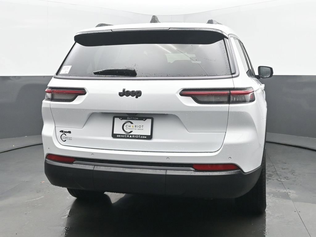 New 2026 Jeep Grand Cherokee L Limited w/ Limited Altitude Package AWD/4WD image 4