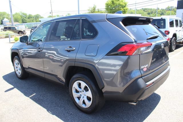 Used 2024 Toyota RAV4 LE AWD/4WD image 26