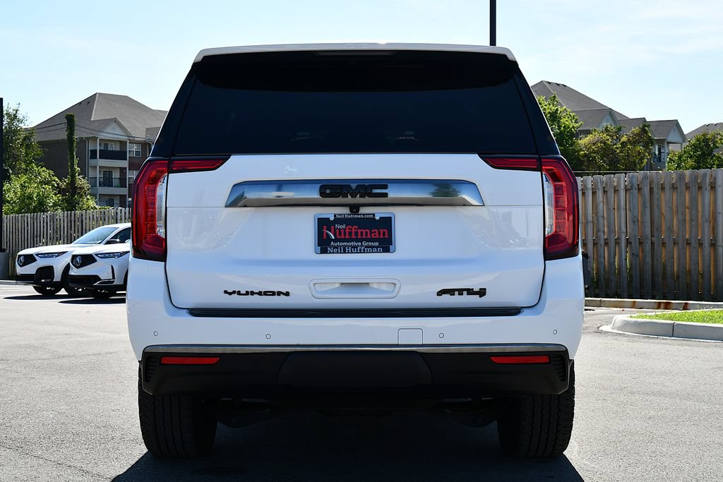 Used 2024 GMC Yukon AT4 w/ AT4 Premium Package AWD/4WD image 6