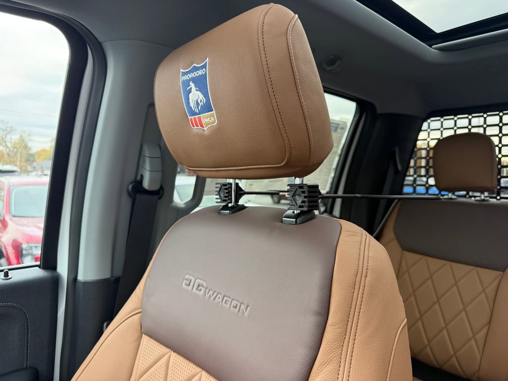 New 2026 Ford F250 Lariat w/ Black Appearance Package image 69